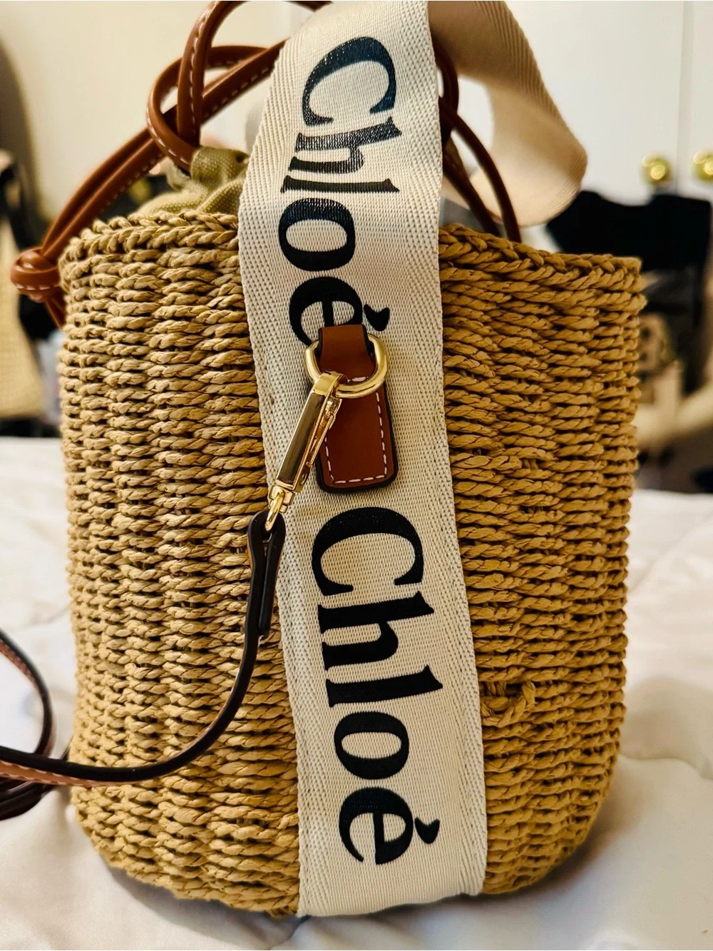 CHLOE ,Women's Brown Leather Round Crossbody Bag